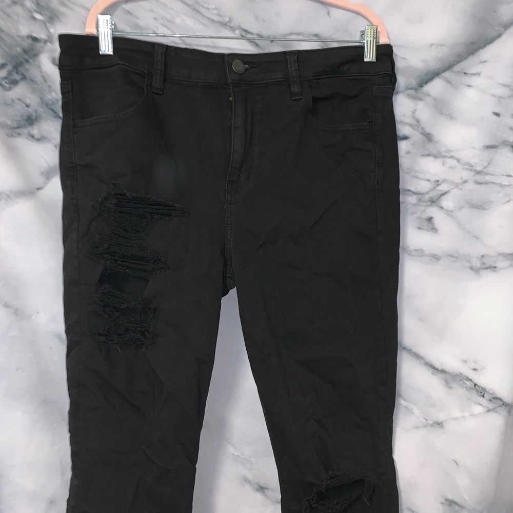 American Eagle Distressed Jegging